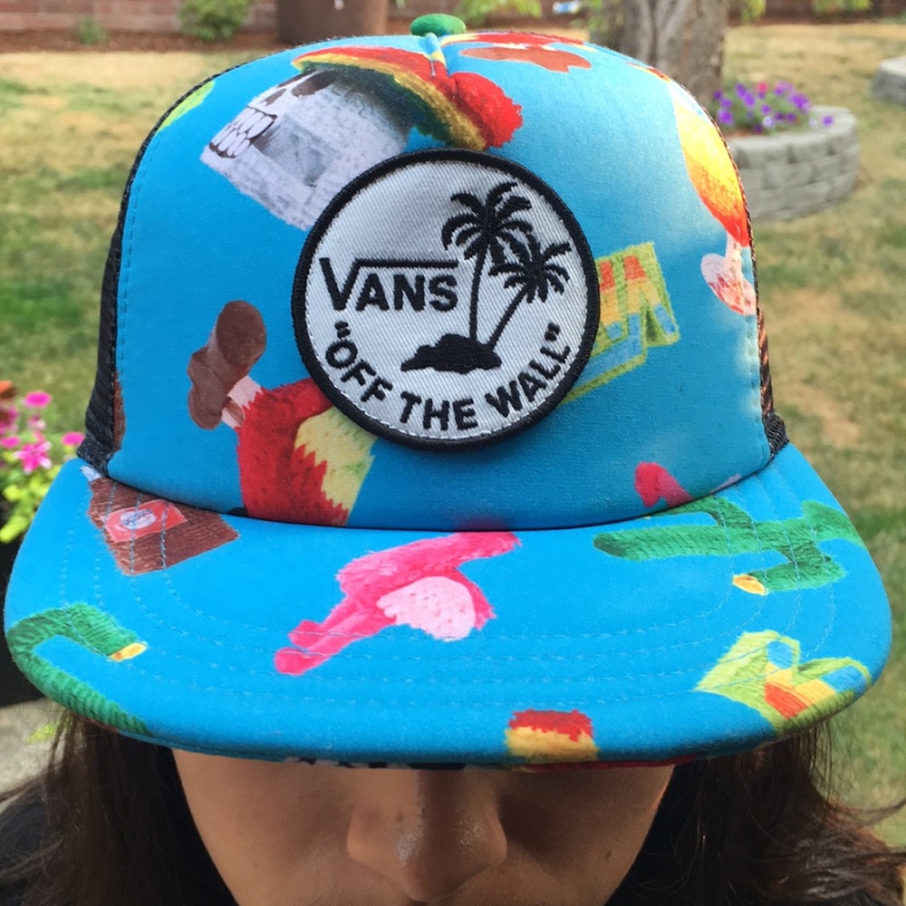 Vans off the wall hat